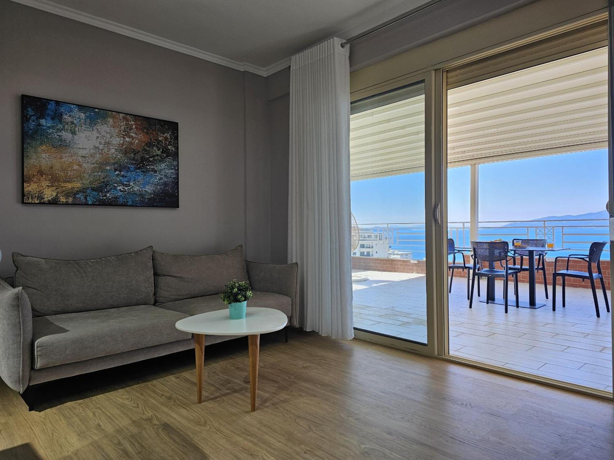 Deep Blue Rooftop - 111 Sarandë Exterior foto